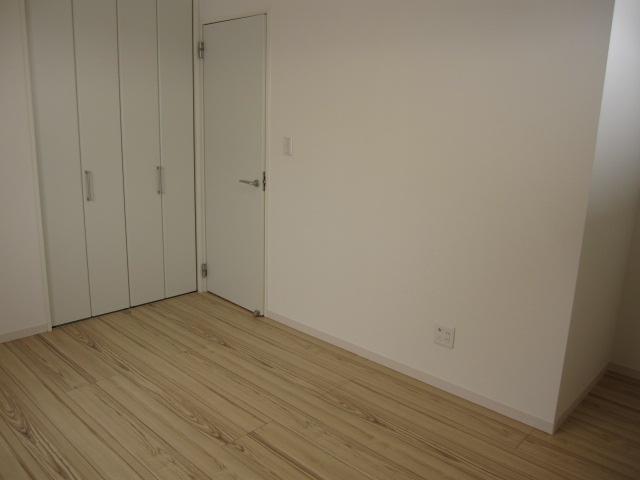 Non-living room. 6.5 Pledge nursery