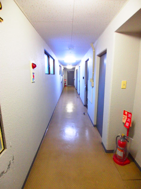 Other common areas. Shared passage is an inner hallway. 