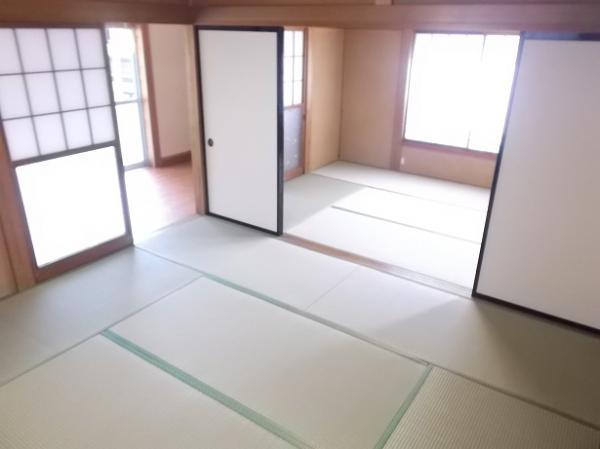 Other introspection. Second floor Japanese-style room (6 mats) tatami mat replacement already