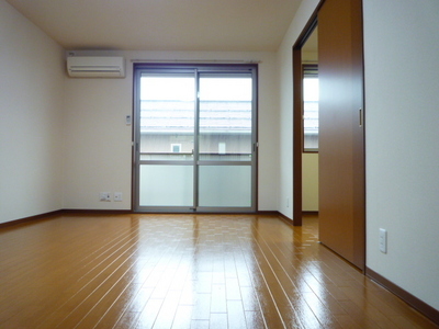 Living and room. Large windows