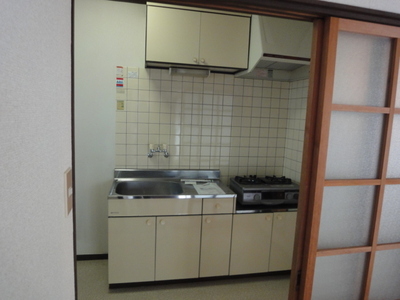 Kitchen. Gas stove 2 Kuchitsuki kitchen! 