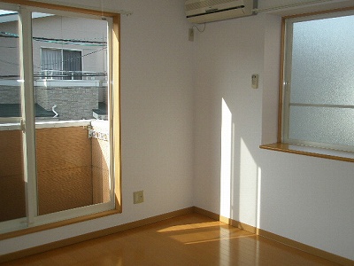 Living and room. There is a lighting of a two-sided window