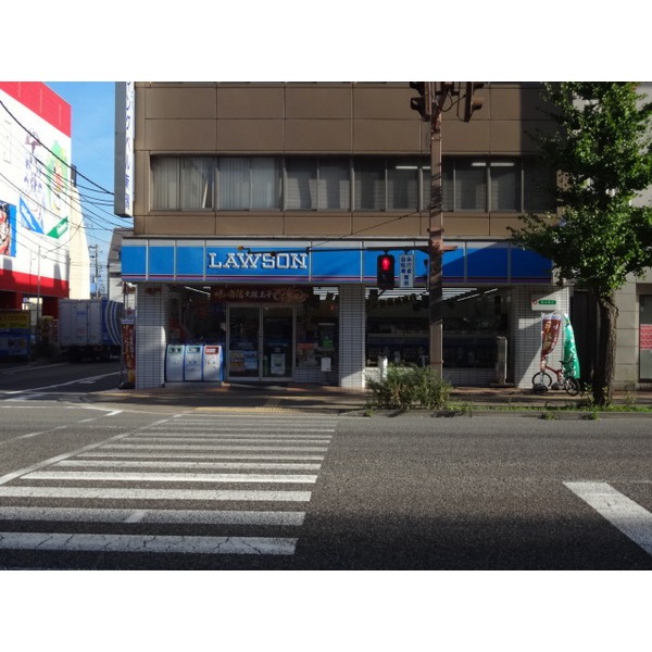 Convenience store. Lawson Niigata Akashi through store up (convenience store) 190m