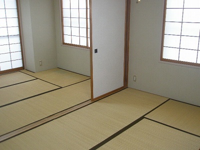 Other room space. Japanese-style room is continued between the two. 