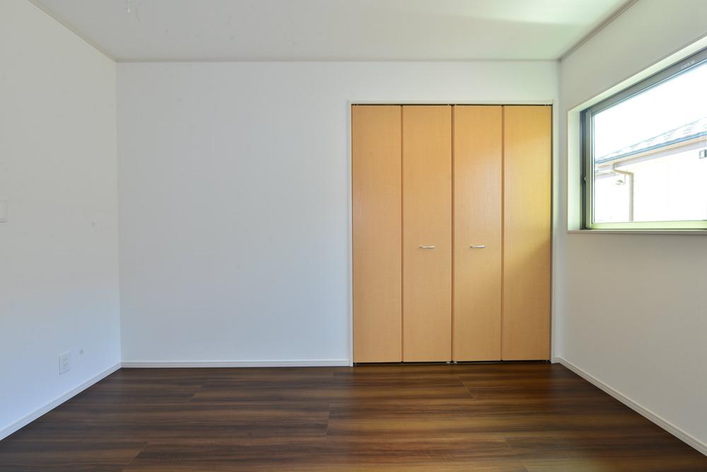 Non-living room. Room (August 2013) Shooting