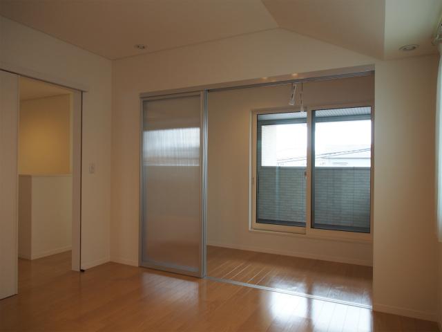 Other introspection. Room (May 2013) Shooting Established the indoor solarium, Clothes drying place space also enhance