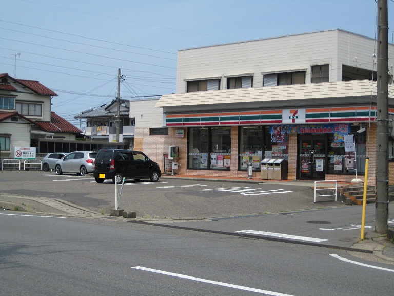 Convenience store. Seven-Eleven Niigata Atago store up (convenience store) 454m