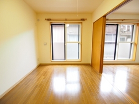 Living and room. Corner room ・ All rooms are flooring! ! 