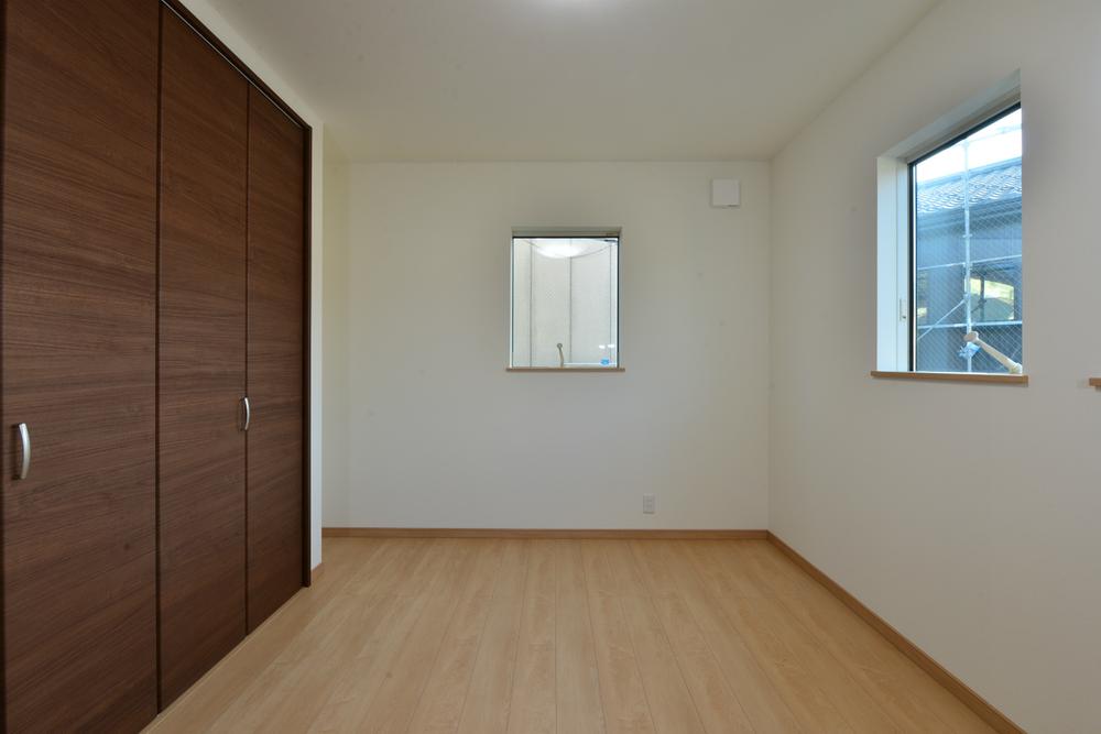 Non-living room. Indoor (12 May 2013) Shooting