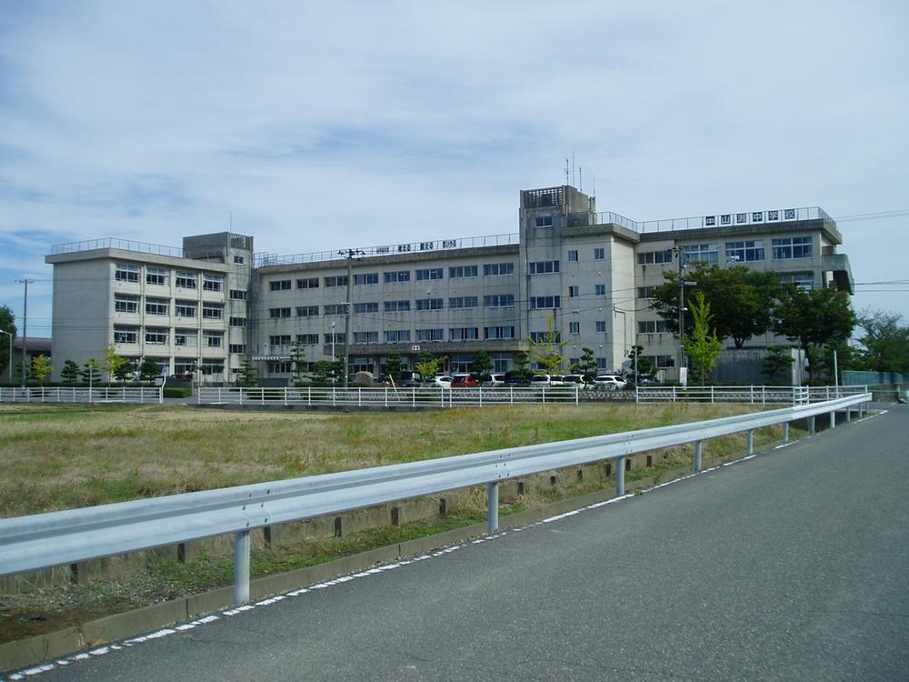 Junior high school. 1579m to Niigata City Tateyama lagoon junior high school
