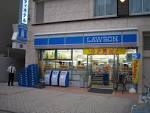 Convenience store. Lawson Niigata Akashi through store up (convenience store) 179m