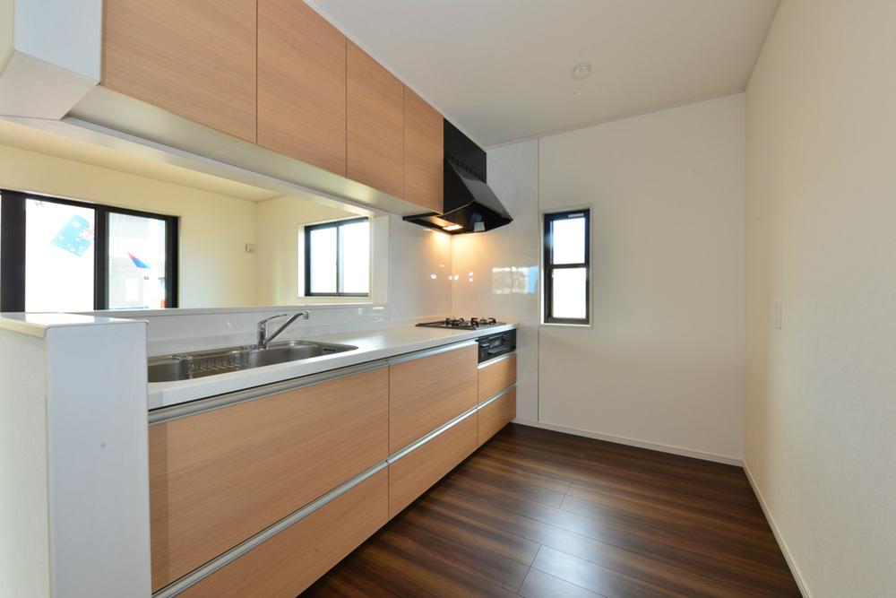 Kitchen. Room (August 2013) Shooting