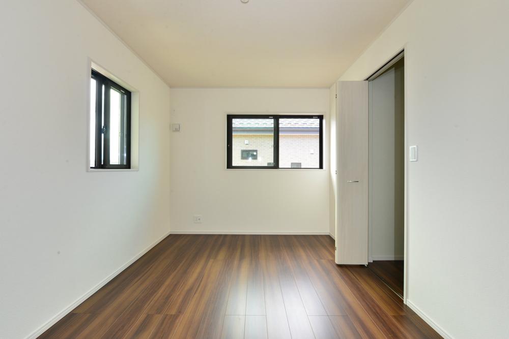 Non-living room. Room (August 2013) Shooting