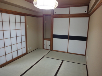 Living and room. Japanese-style room 6 quires