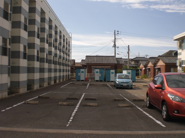 Parking lot