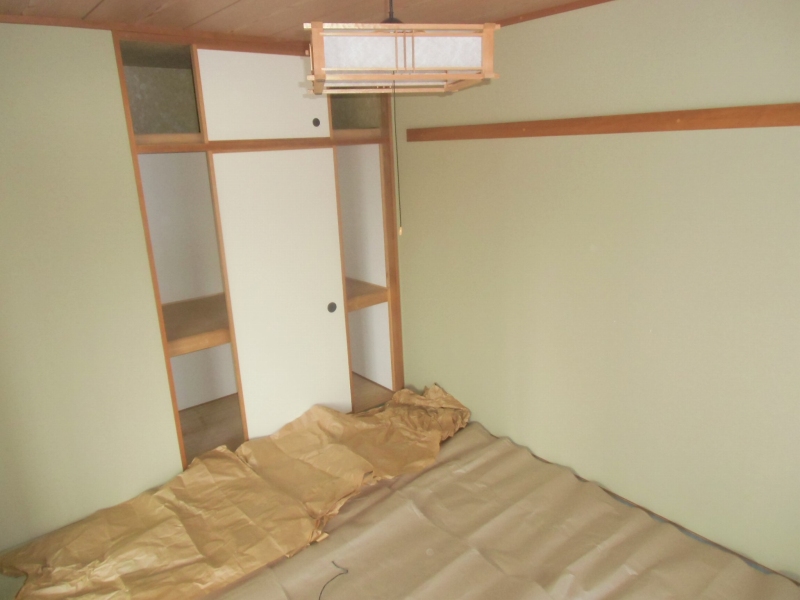 Other room space. Japanese-style room is a 6-mat. 