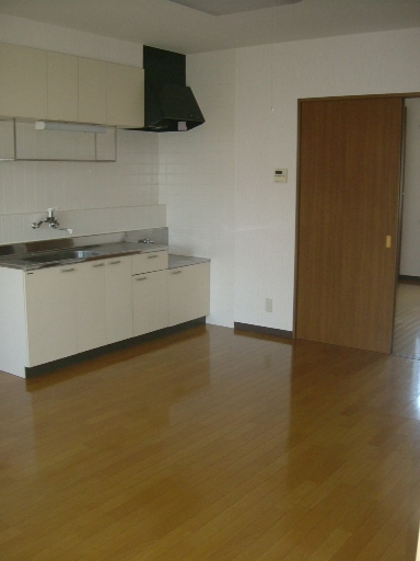 Living and room. Kitchen