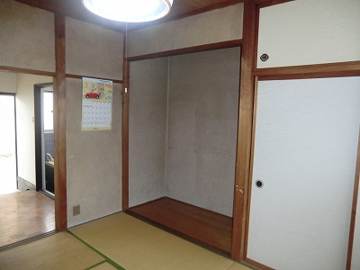 Other room space. Is a Japanese-style room from a different angle. 