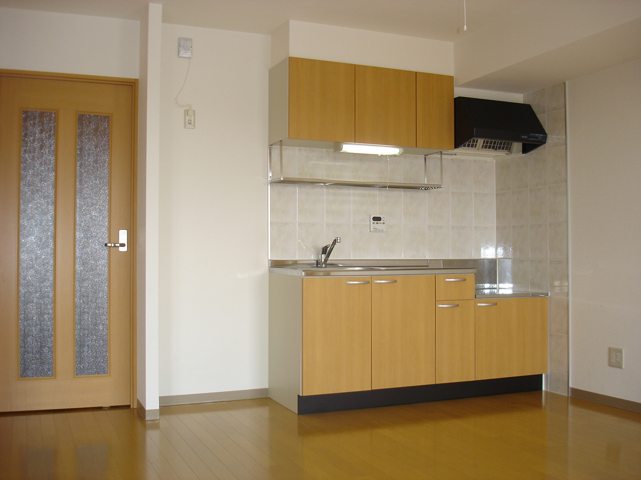 Kitchen. Type I kitchen has a high degree of freedom of layout furniture