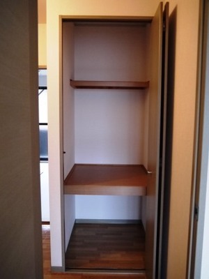 Receipt. Storage: in the hallway storage. It is very convenient and there! 