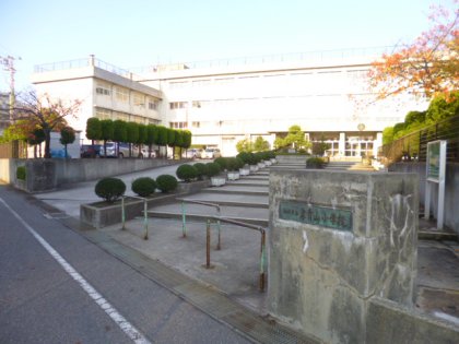 Primary school. 665m to Niigata Municipal Higashiaoyama elementary school (elementary school)