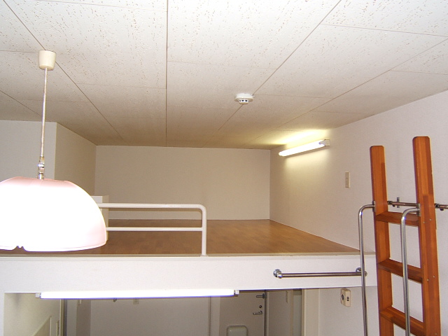 Other room space. loft