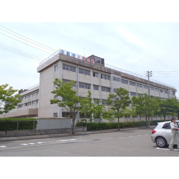 Junior high school. 1528m to Niigata Municipal Kobari junior high school (junior high school)