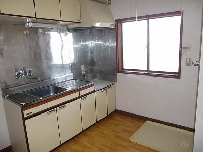 Kitchen. You can also firmly secured cooking space. 