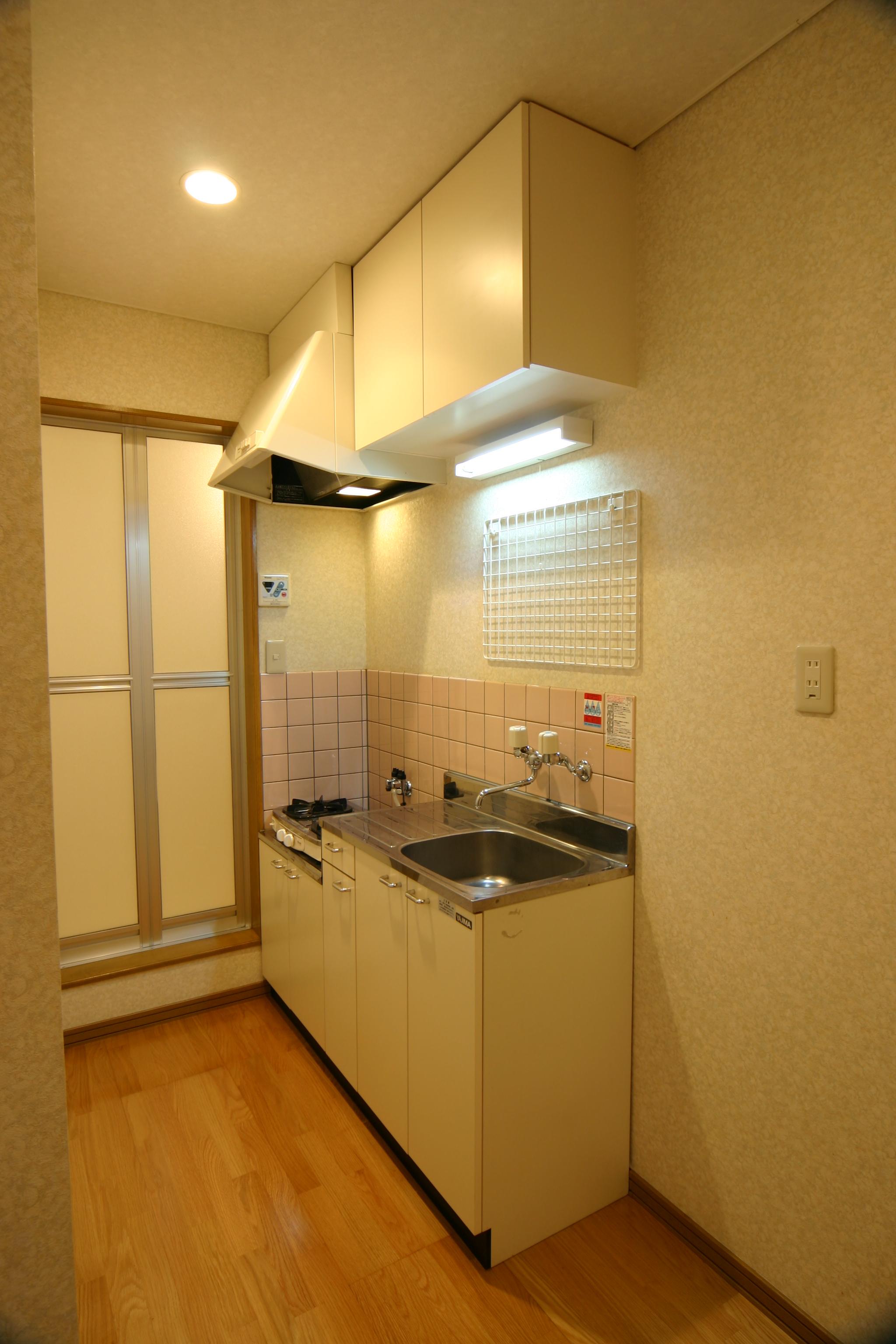 Kitchen. With gas stove