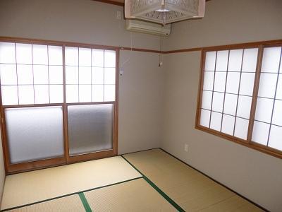 Living and room. Bright Japanese-style room in which the window there are two