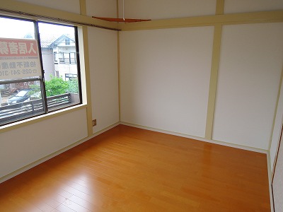 Living and room. It was renovated from Japanese-style Western-style