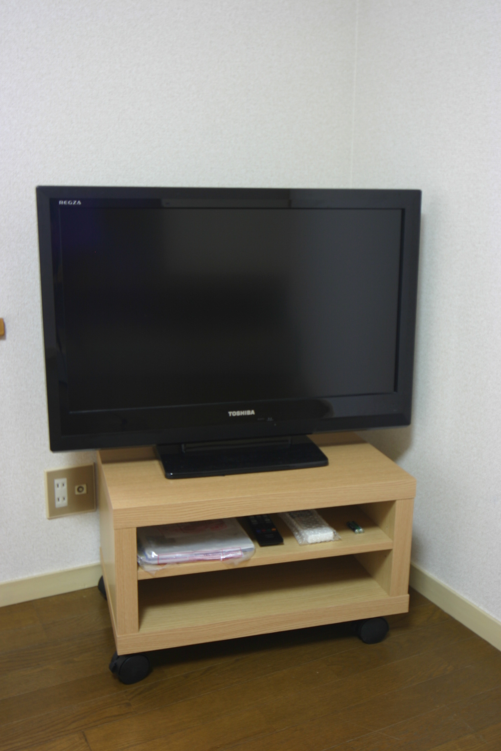 Other Equipment. Facilities: 32-inch LCD TV