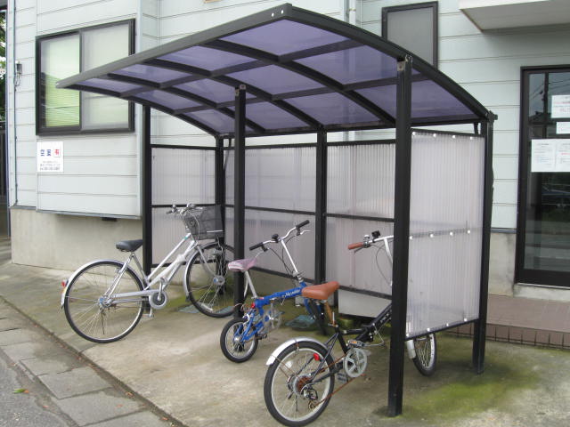 Other. It is a roof with bicycle parking. 