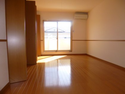 Other room space. 2F Western-style spacious 10.1 Pledge