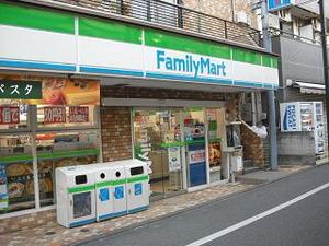 Convenience store. FamilyMart Niigata come up Inter store up to (convenience store) 594m