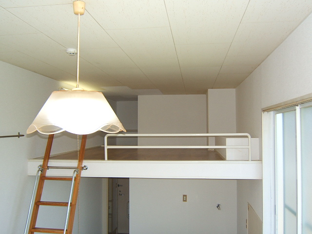 Other room space. loft