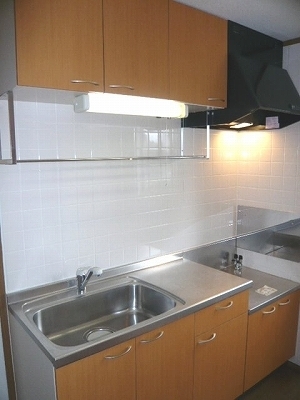 Kitchen. It wide sink is attractive ☆ 