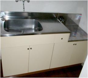 Kitchen. Two-burner stove is can be installed