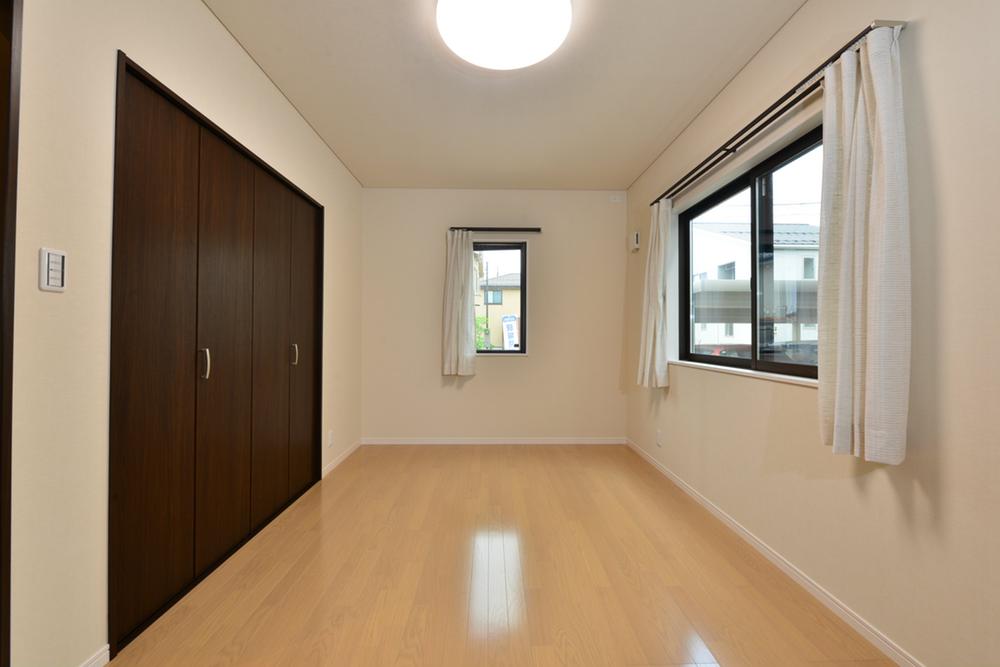 Non-living room. Indoor (June 2013) Shooting