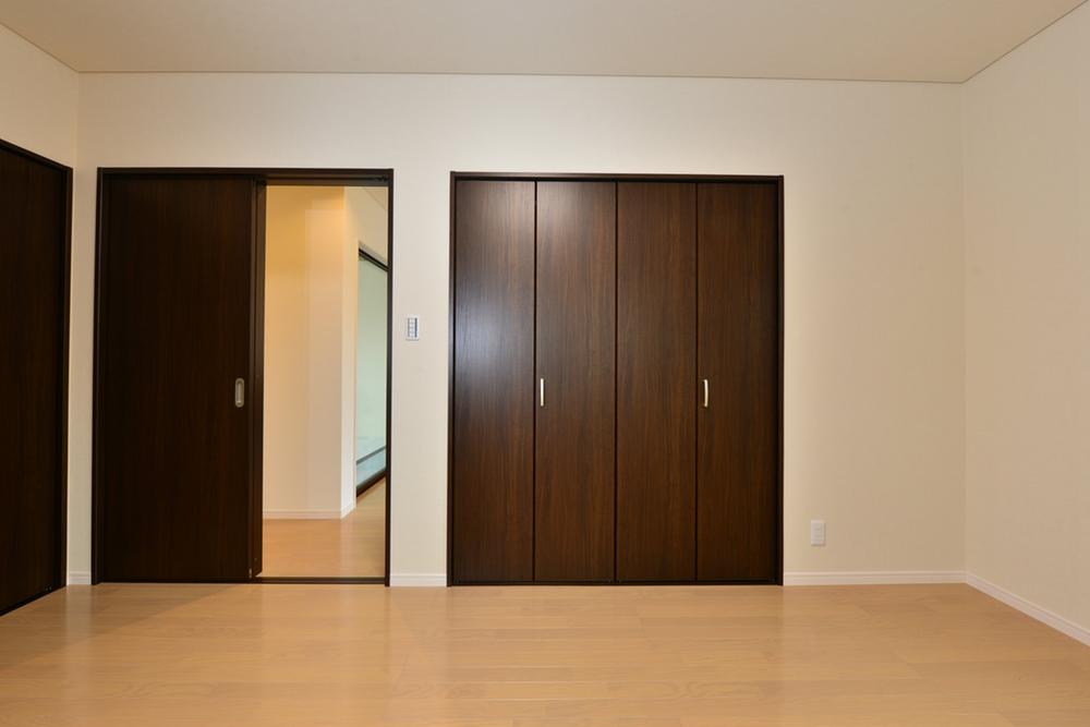 Non-living room. Indoor (June 2013) Shooting