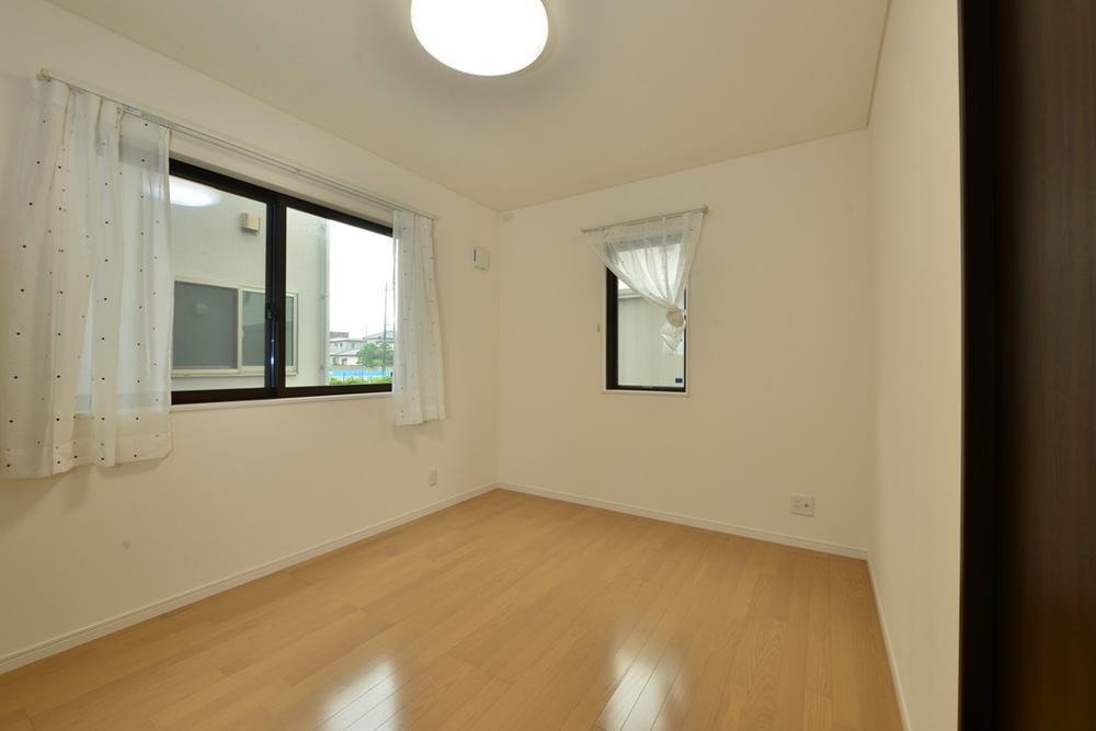 Non-living room. Indoor (June 2013) Shooting