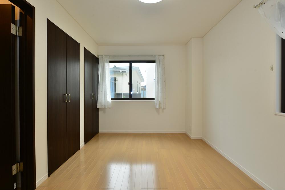 Non-living room. Indoor (June 2013) Shooting