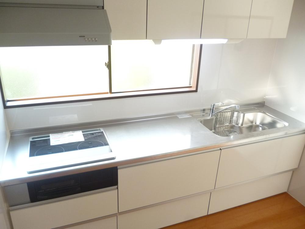 Kitchen. I think you have is also contains the power dishes and so wide ^ - ^ Of course, brand new