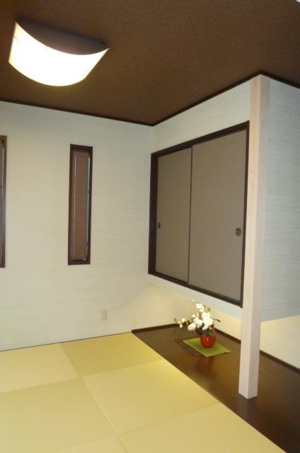 Non-living room. Japanese-style use the tatami heckling. A modern Japanese-style room was the image in the hanging closet