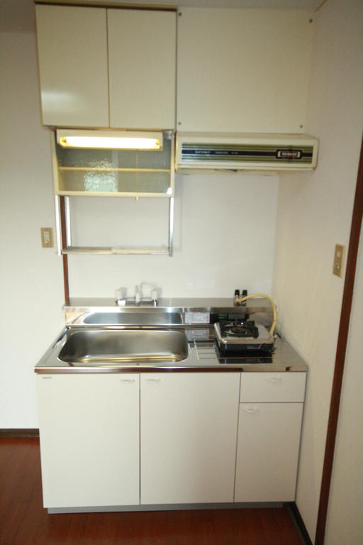 Kitchen. Stove 1-neck with