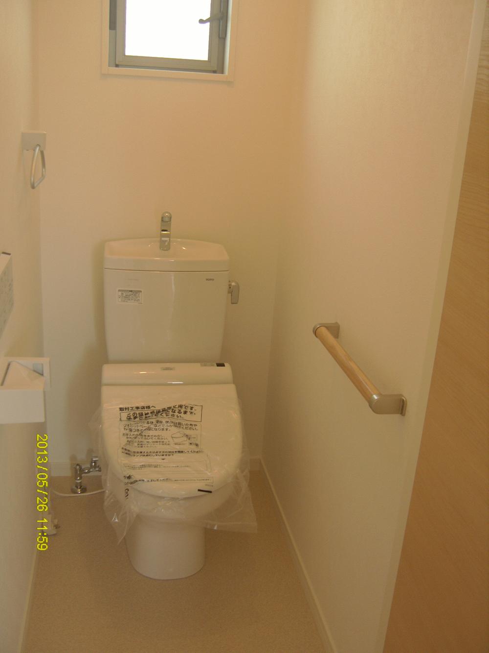 Toilet. 1st floor ・ Second floor toilet (first floor with bidet)