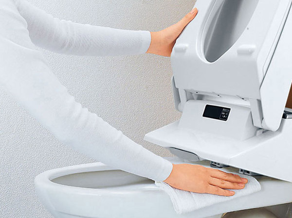 Toilet.  [Cleaning slide up] Gap between the toilet bowl without removing the body, you can clean. Easy to slide, It is a new device that can be to clean up every nook and corner.