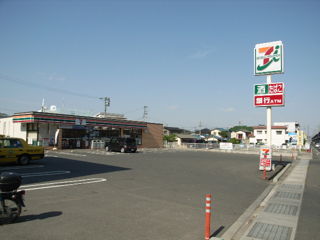 Convenience store. Seven-Eleven Okayama San'yodanchi mouth store up (convenience store) 653m