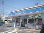 Convenience store. Lawson Sakuragaokanishi-chome store up (convenience store) 745m