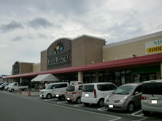 Supermarket. Nishina food basket com Plaza Kasaoka store up to (super) 1902m